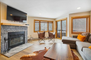 Two bedroom Condo with great views, location and sports center Highridge A4